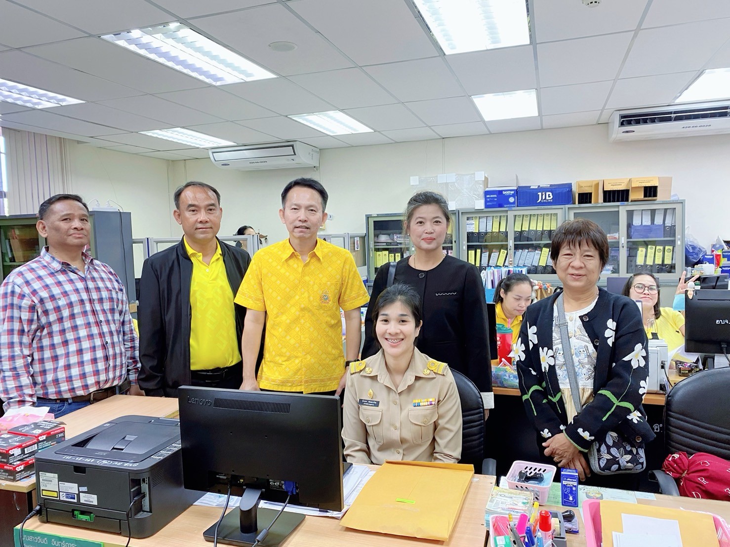 เดินทางส่งข้าราชการที่ได้รับการโอนย้ายไปรับตำแหน่ง 3 แห่ง
