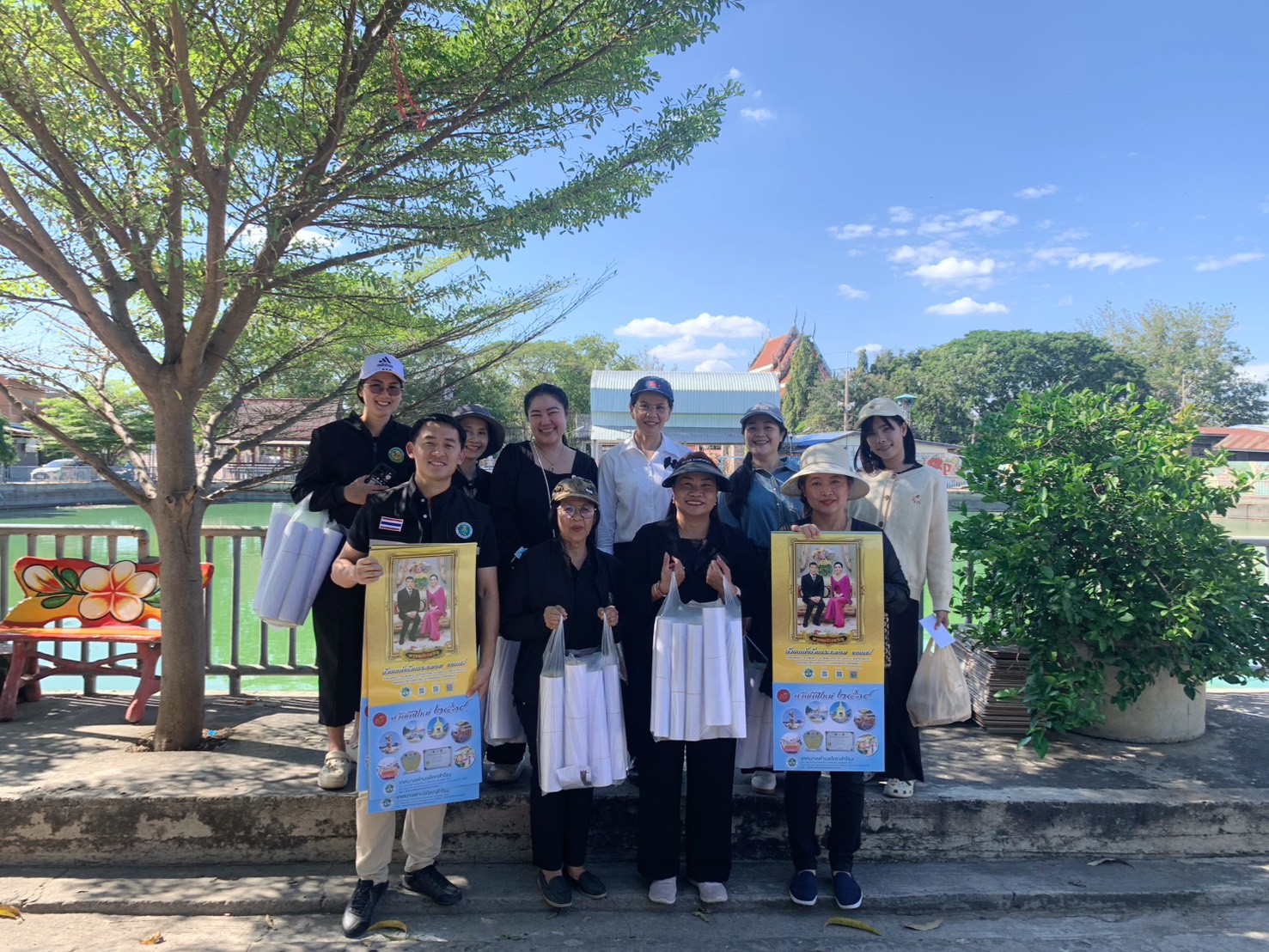 แจกปฏิทิน สวัสดีปีใหม่ 2569 ชุมชนย่อยที่ 4 เพิ่ลพลวัฒนาและชุมชนย่อยที่ 1 ศรีจันทรา